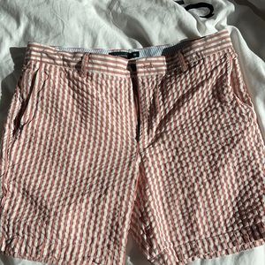 Club Monaco Baxter Seersucker shorts